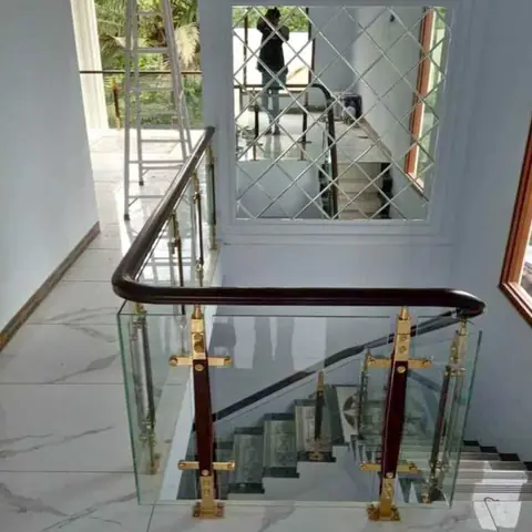 Railing Tangga Kaca Tempered